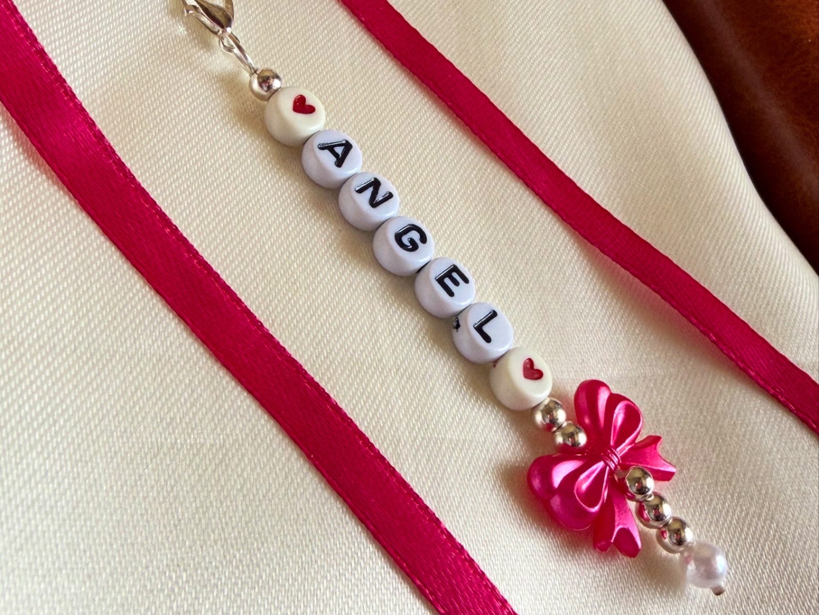 bow custom keychain